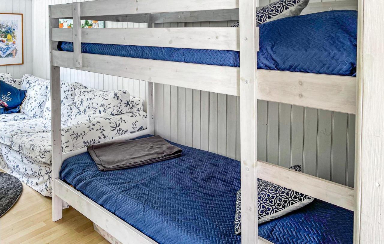 Cozy Home In Strmstad With Wifi Strömstad Dış mekan fotoğraf